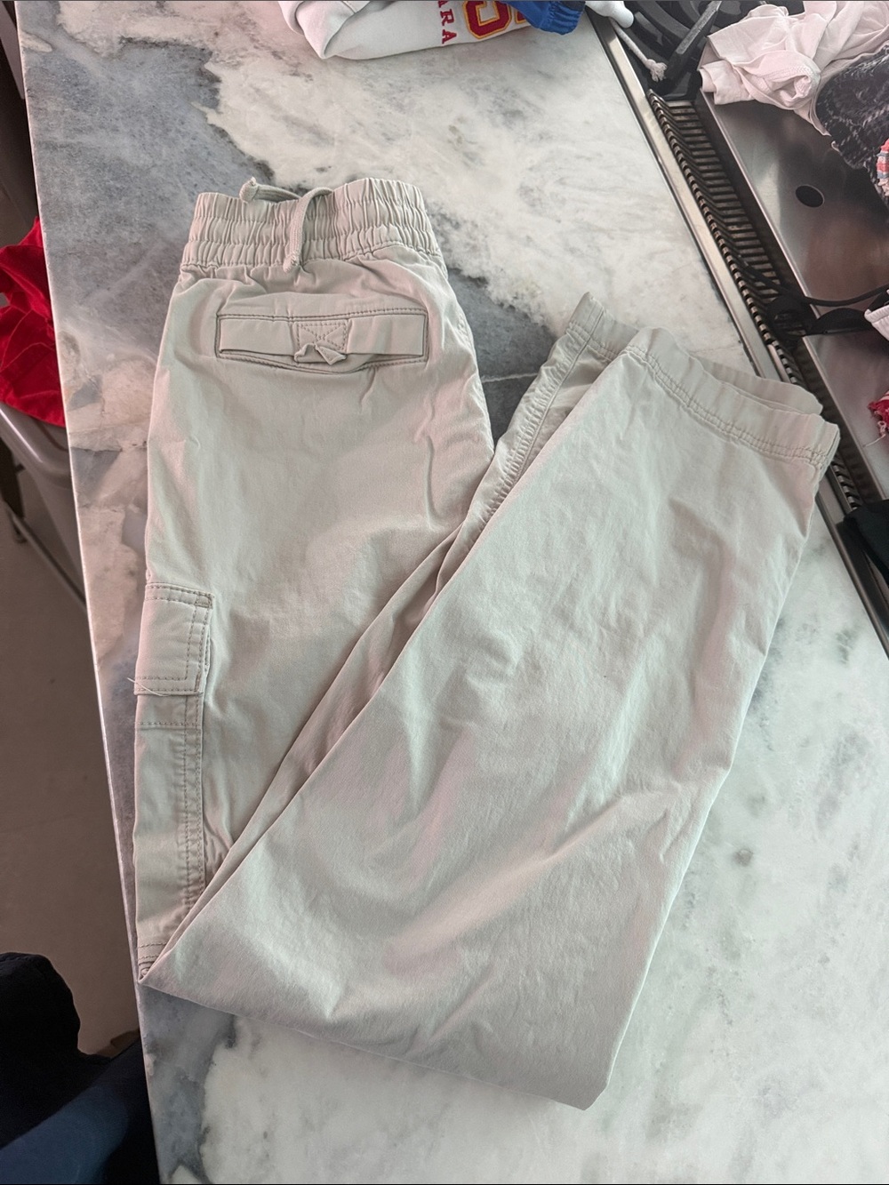 Hollister Baggy Cargo Pants in Light Taupe